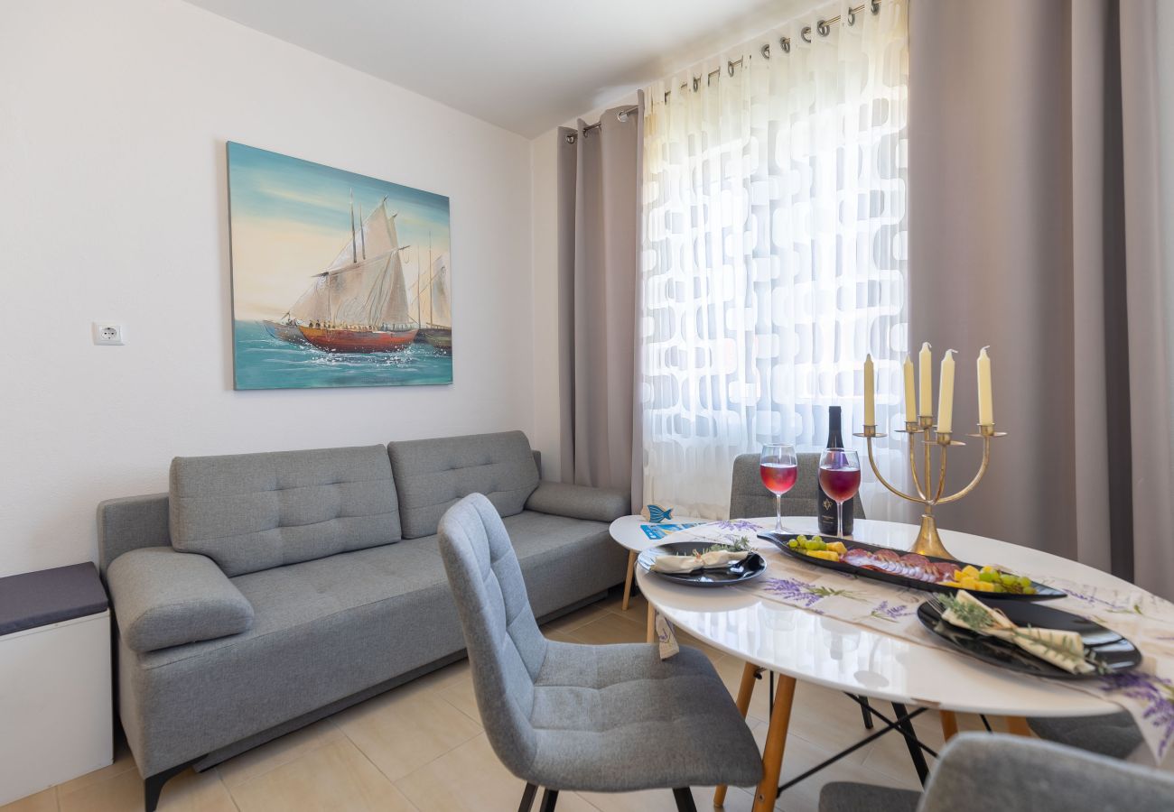 Ferienwohnung in Nin - Sandstrand 2 mit Meer- und Bergblick