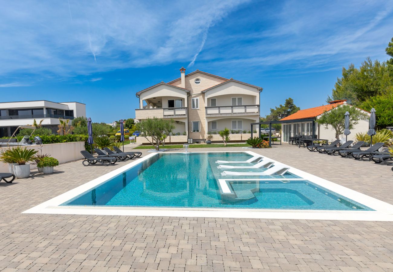 Ferienwohnung in Vir - Ferienwohnung Suva Punta 2 direkt am Meer