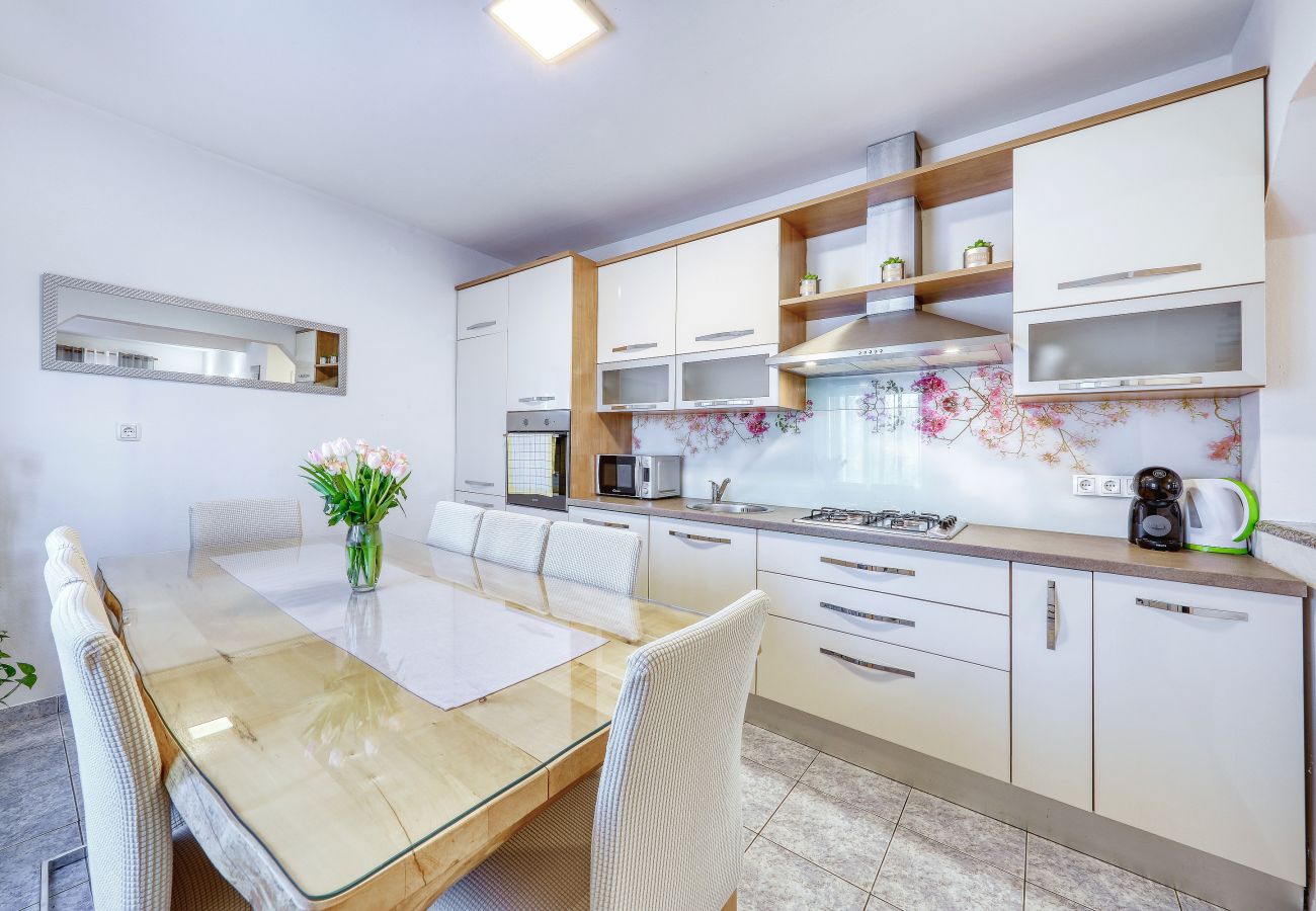Ferienwohnung in Rovanjska - Ferienwohnung Pavao mit Whirlpool