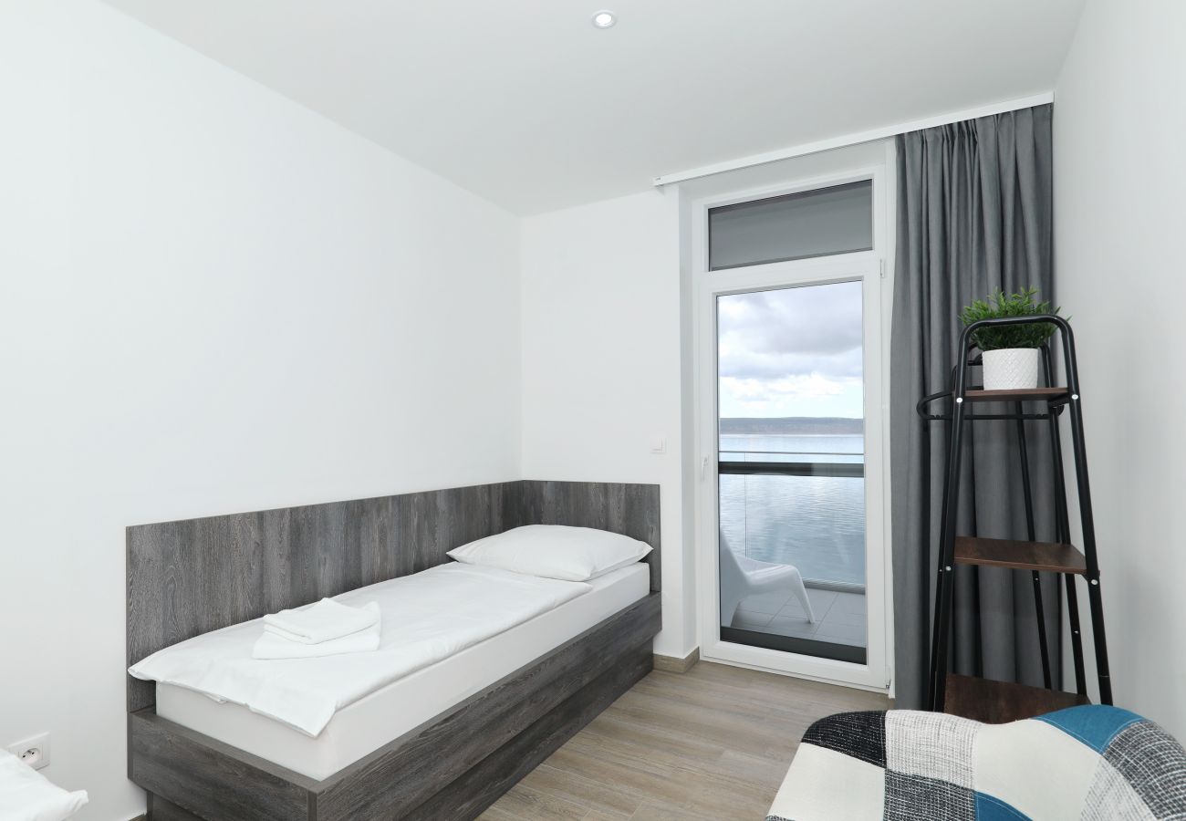 Ferienwohnung in Starigrad - Ferienwohnung Meeresbrise 5 direkt am Meer