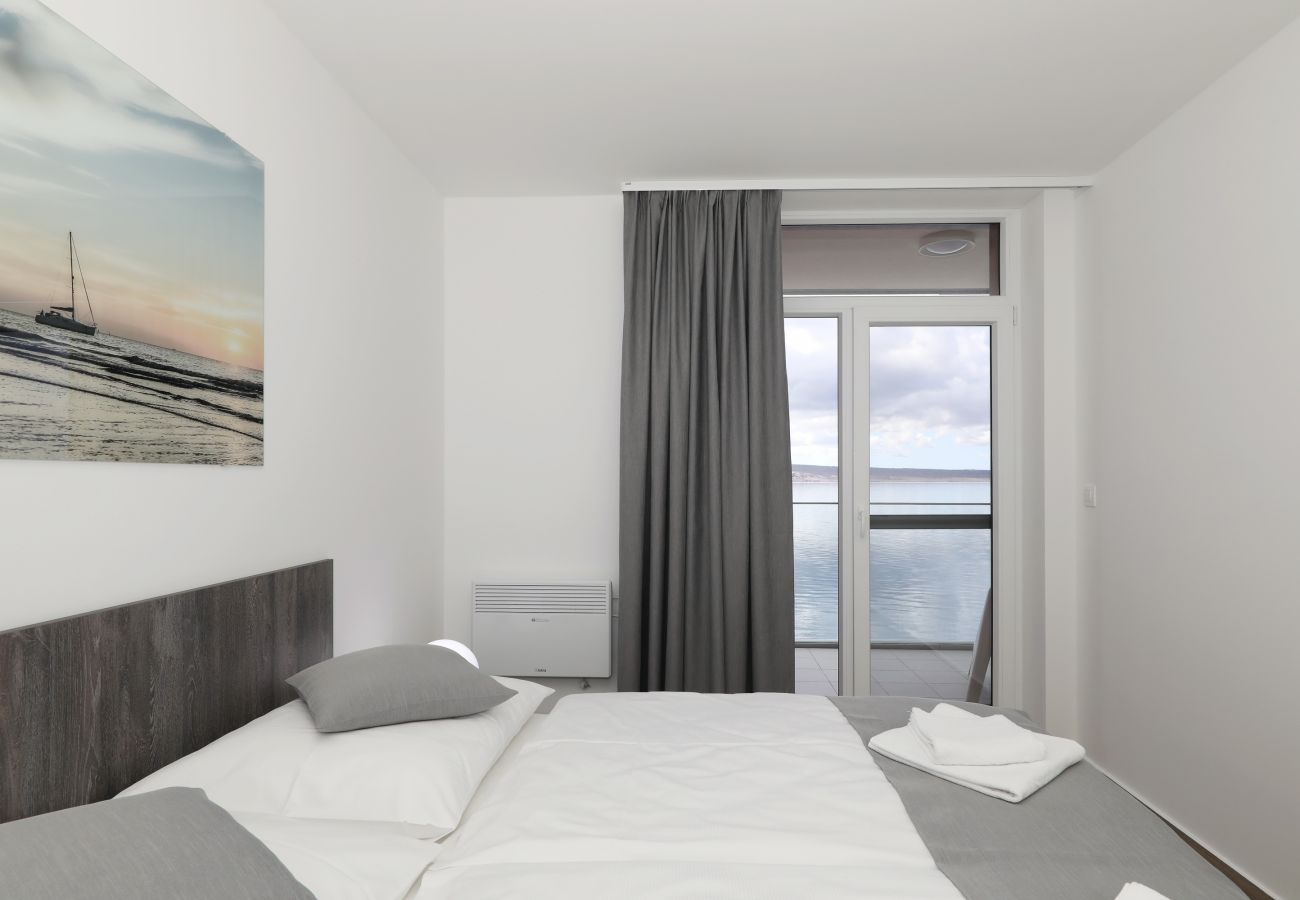 Ferienwohnung in Starigrad - Ferienwohnung Meeresbrise 5 direkt am Meer