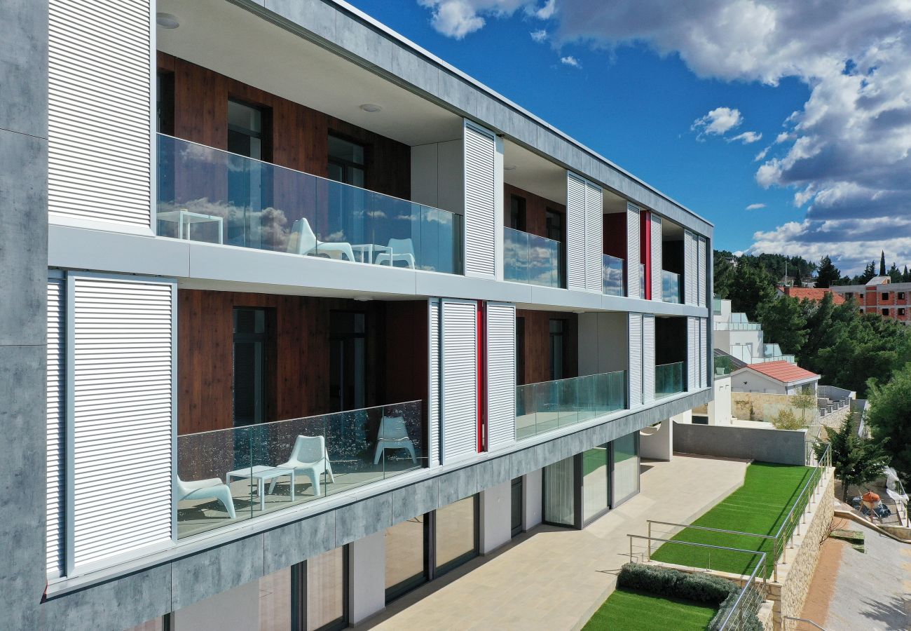Ferienwohnung in Starigrad - Ferienwohnung Meeresbrise 4 direkt am Meer