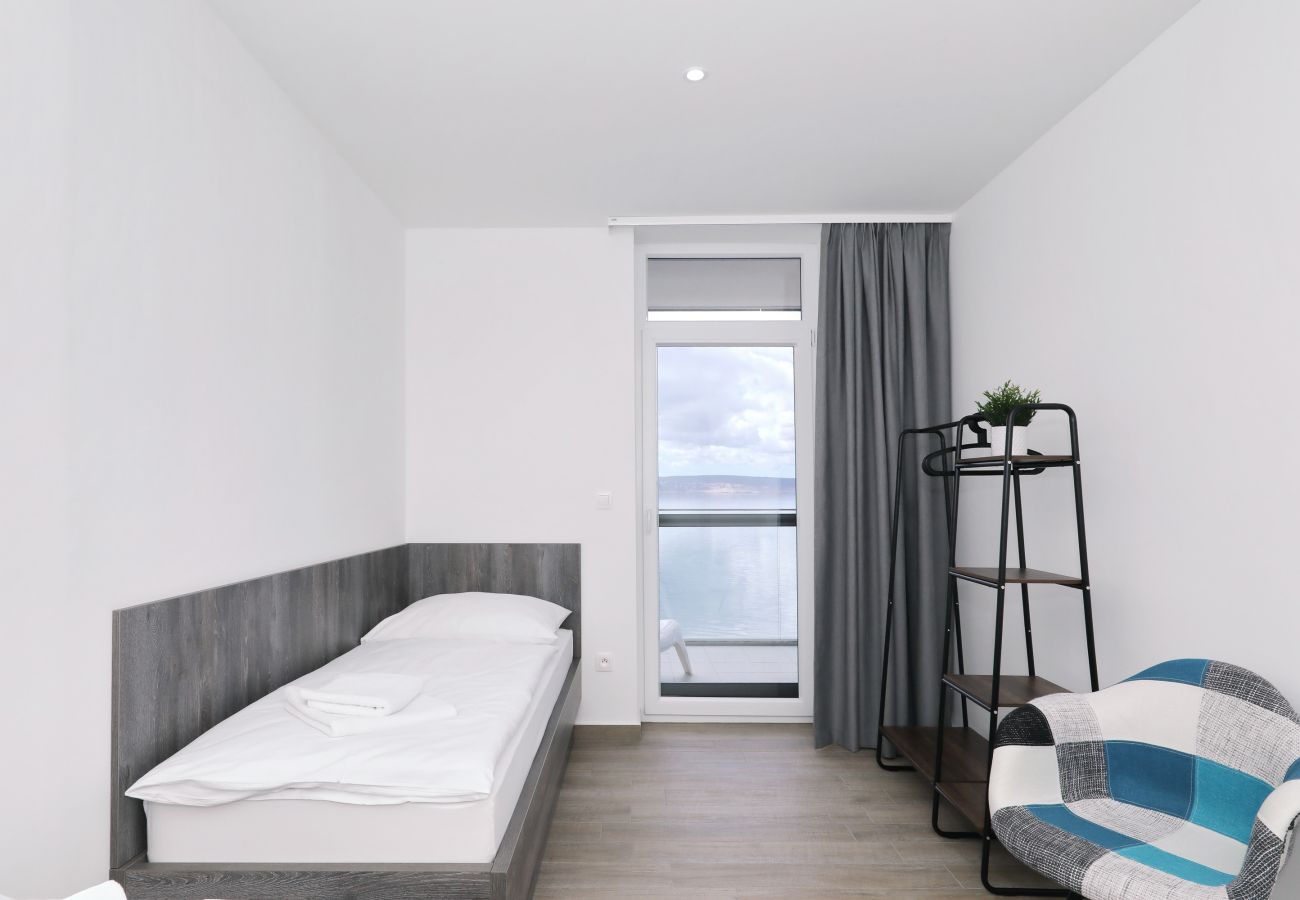 Ferienwohnung in Starigrad - Ferienwohnung Meeresbrise 4 direkt am Meer