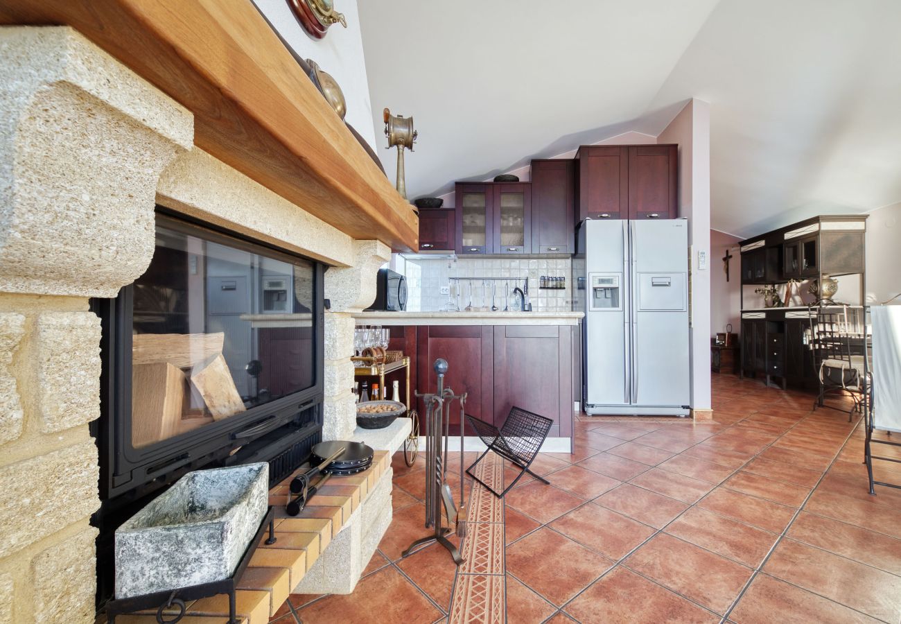 Villa in Starigrad - Villa Paulina mit beheiztem Pool