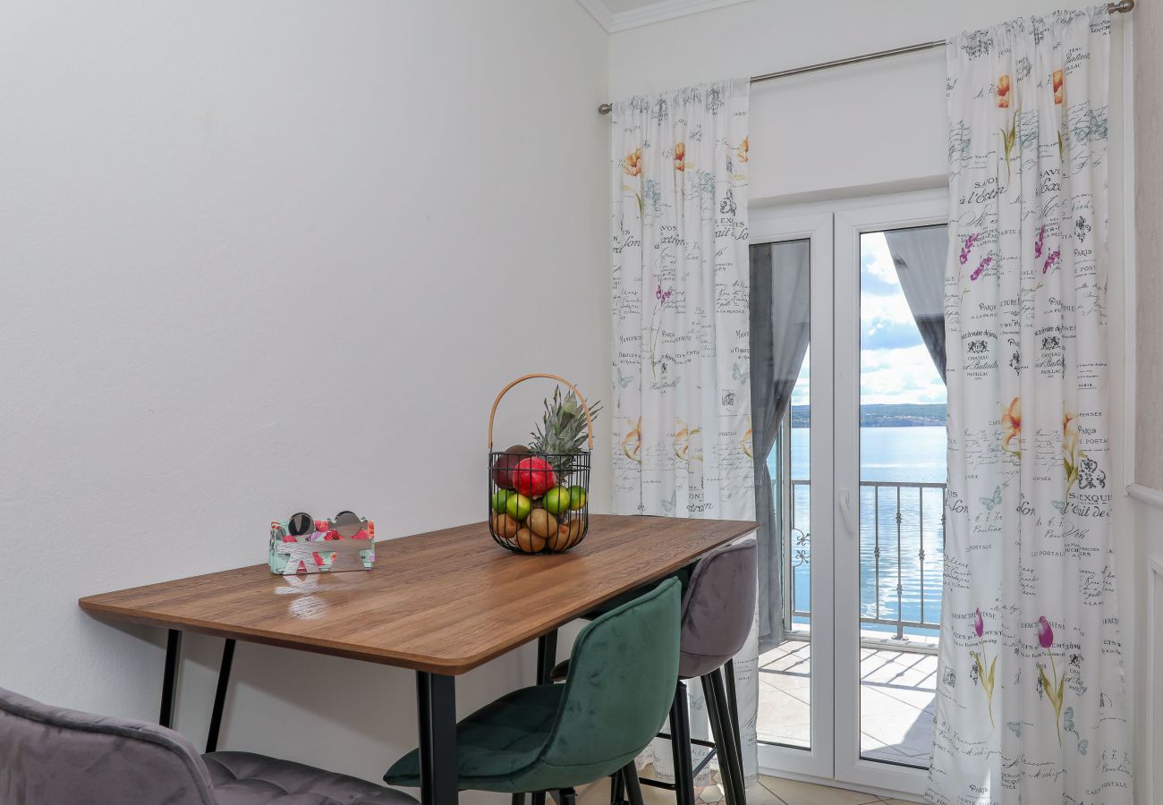 Ferienwohnung in Maslenica -  Ferienwohnung Laura 2 direkt am Meer