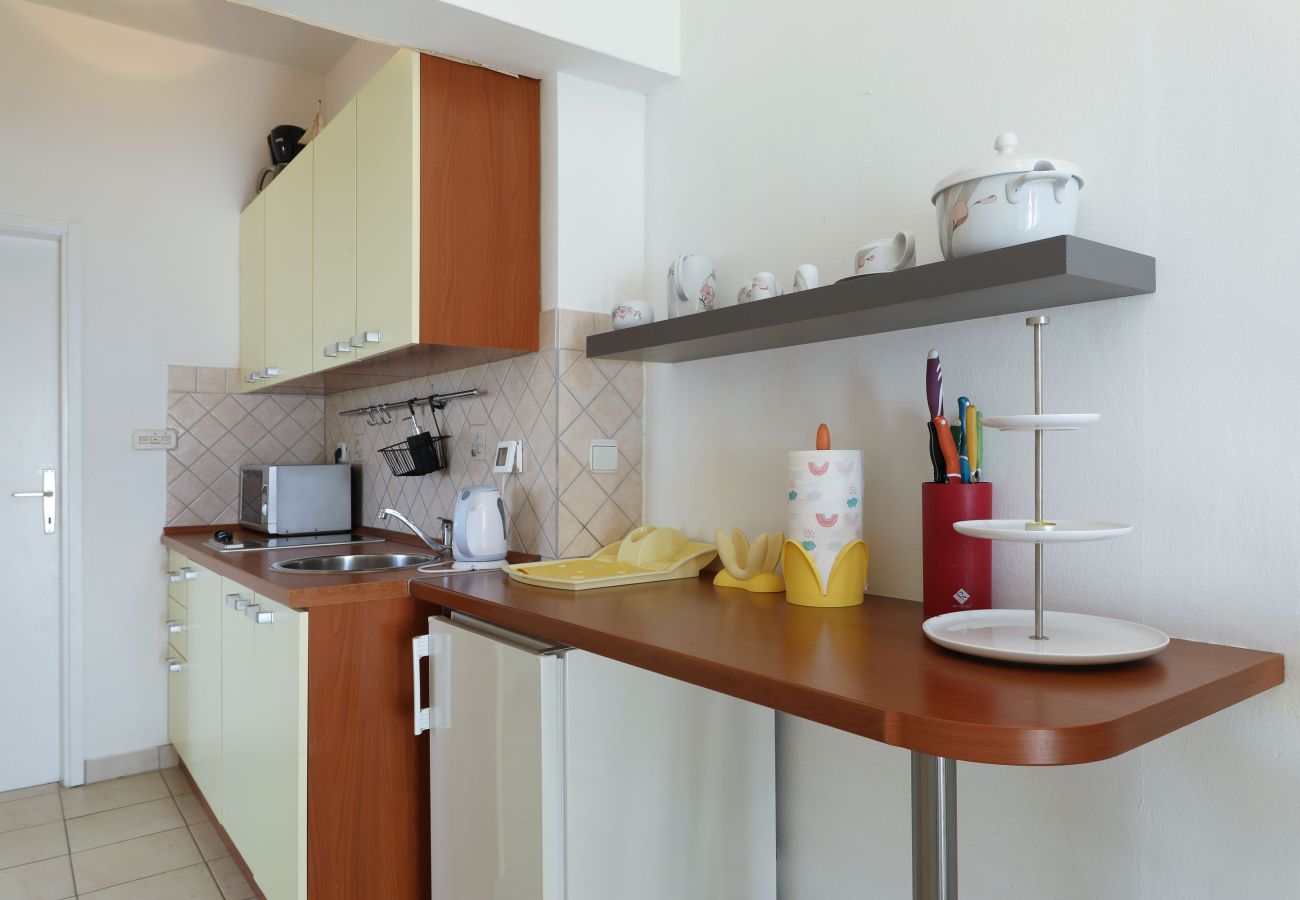Ferienwohnung in Maslenica -  Ferienwohnung Laura 2 direkt am Meer