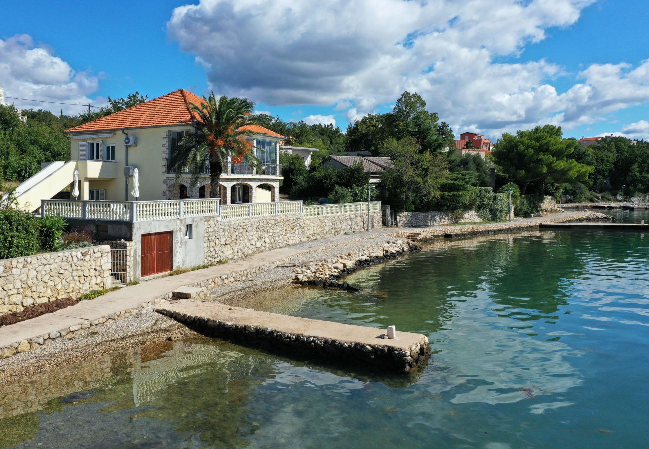 Ferienwohnung in Maslenica - Ferienwohnung Laura 3 direkt am Meer