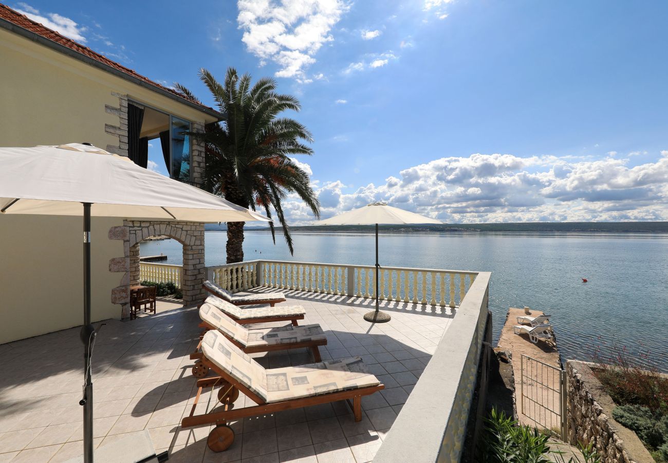 Ferienwohnung in Maslenica - Ferienwohnung Laura 3 direkt am Meer