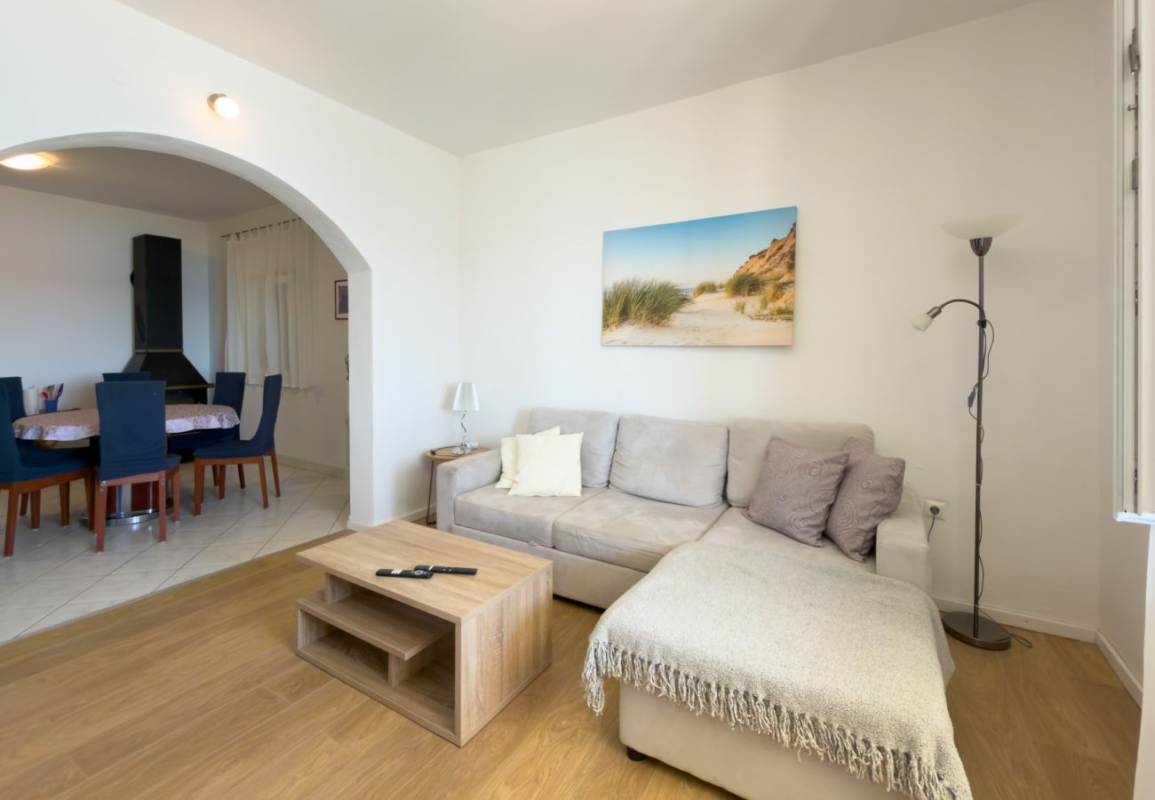 Ferienwohnung in Maslenica - Ferienwohnung Laura 3 direkt am Meer