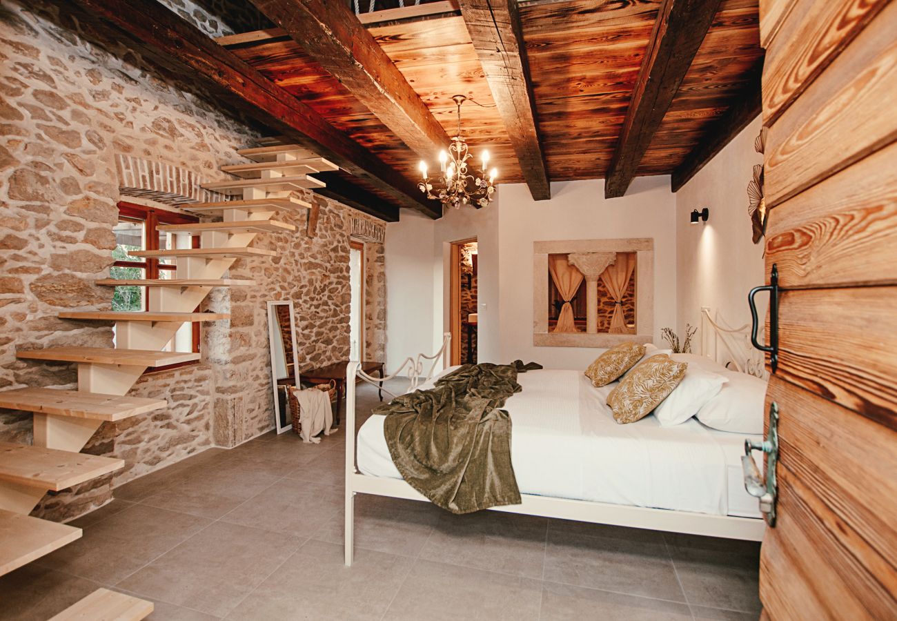 Villa in Nin - Villa Gland mit Pool und Whirlpool
