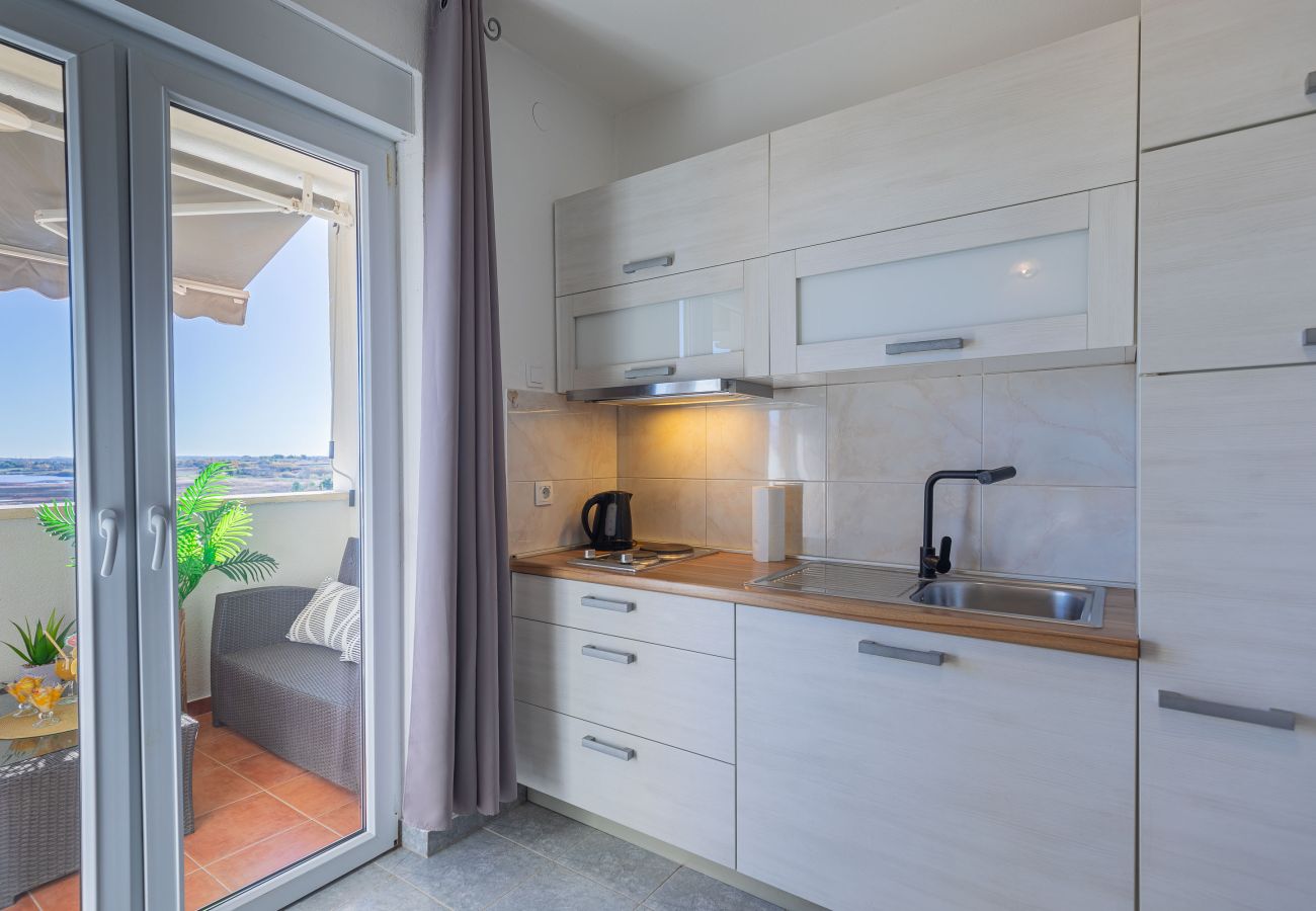 Ferienwohnung in Nin - Ferienwohnung Sandstrand 4 mit Meerblick
