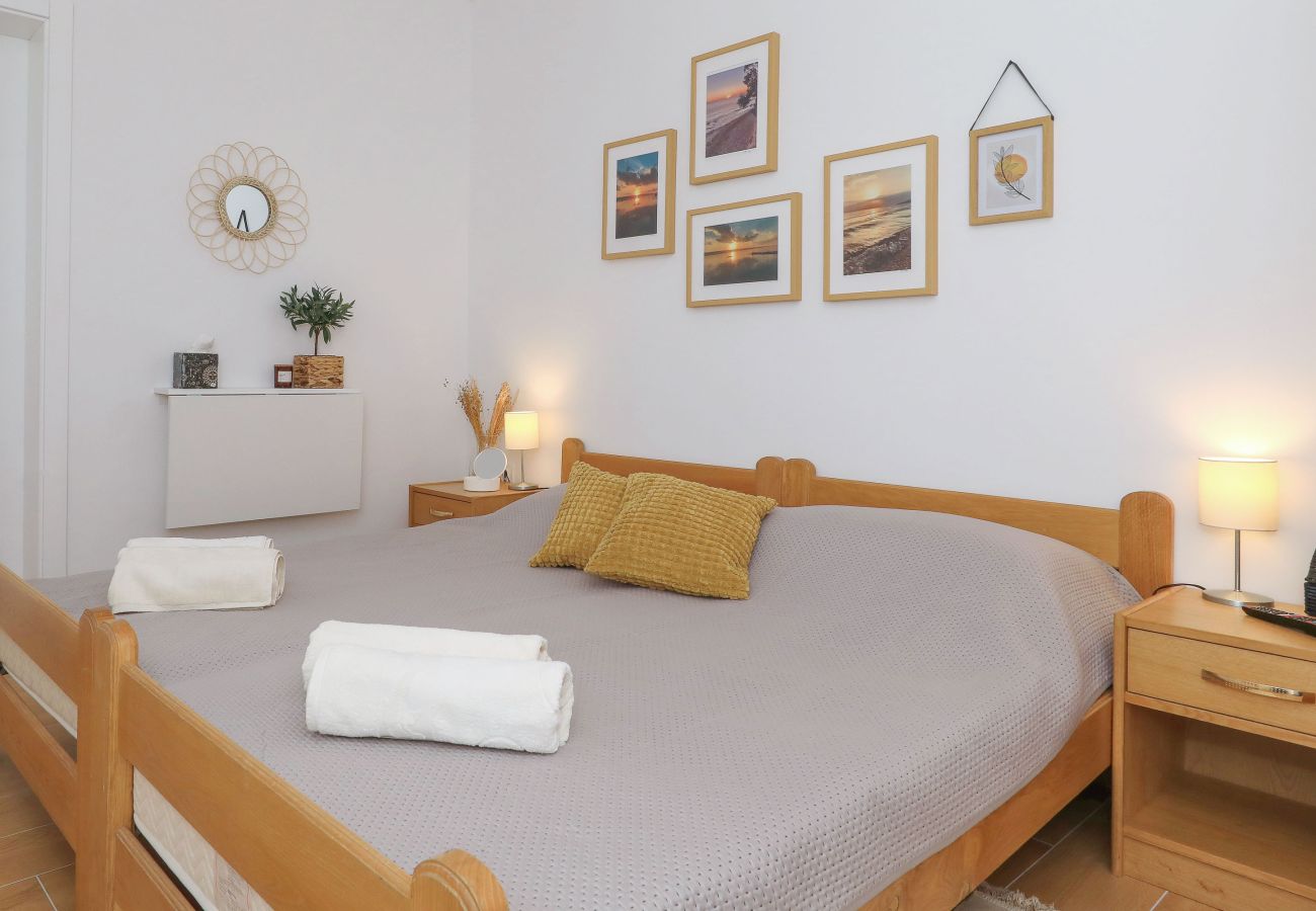 Zimmeranmietung in Starigrad - Zimmer Hibis 2 nahe Strand