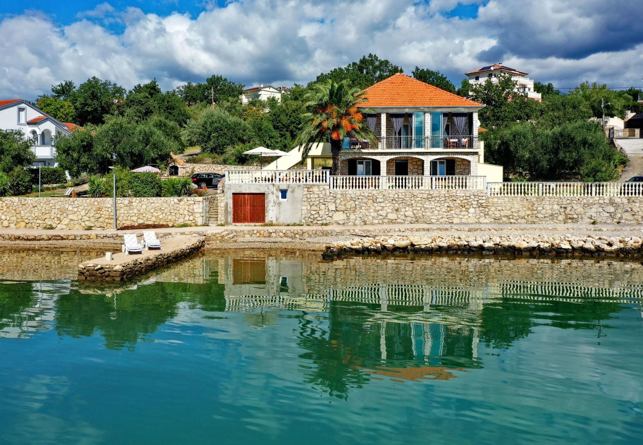 Ferienwohnung in Maslenica - Ferienwohnung Laura 1 direkt am Meer