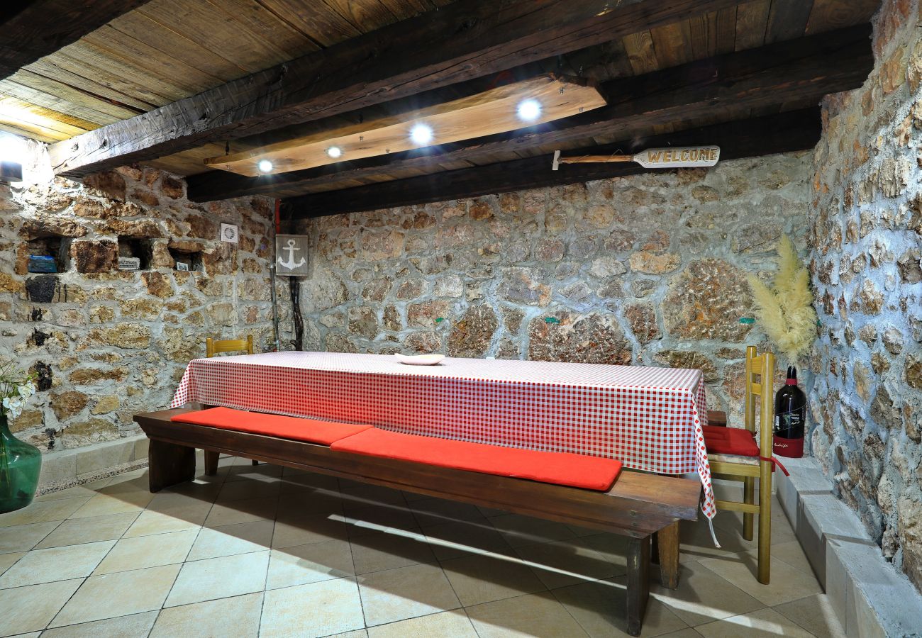 Ferienhaus in Starigrad - Ferienhaus Milovac nahe Paklenica