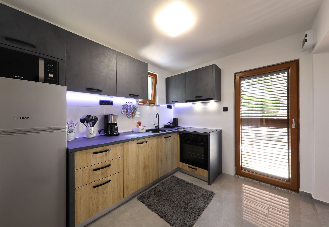 Ferienhaus in Starigrad - Ferienhaus Milovac nahe Paklenica