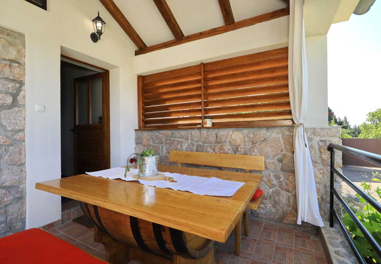 Ferienhaus in Starigrad - Ferienhaus Milovac nahe Paklenica