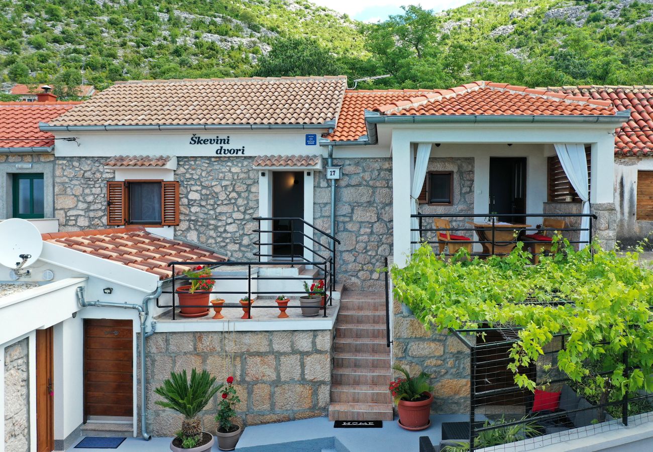 Ferienhaus in Starigrad - Ferienhaus Milovac nahe Paklenica