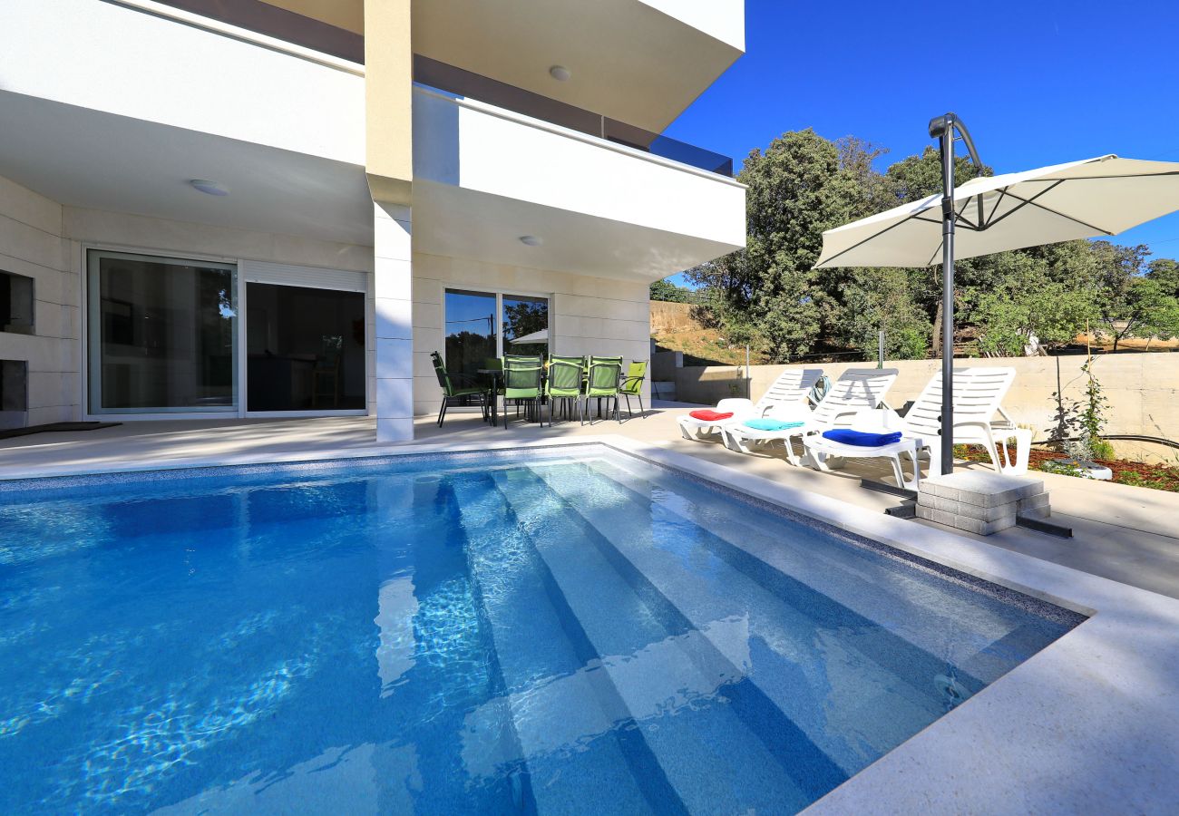 Ferienwohnung in Kožino - Ferienwohnung Vidalis 2 mit Privatpool