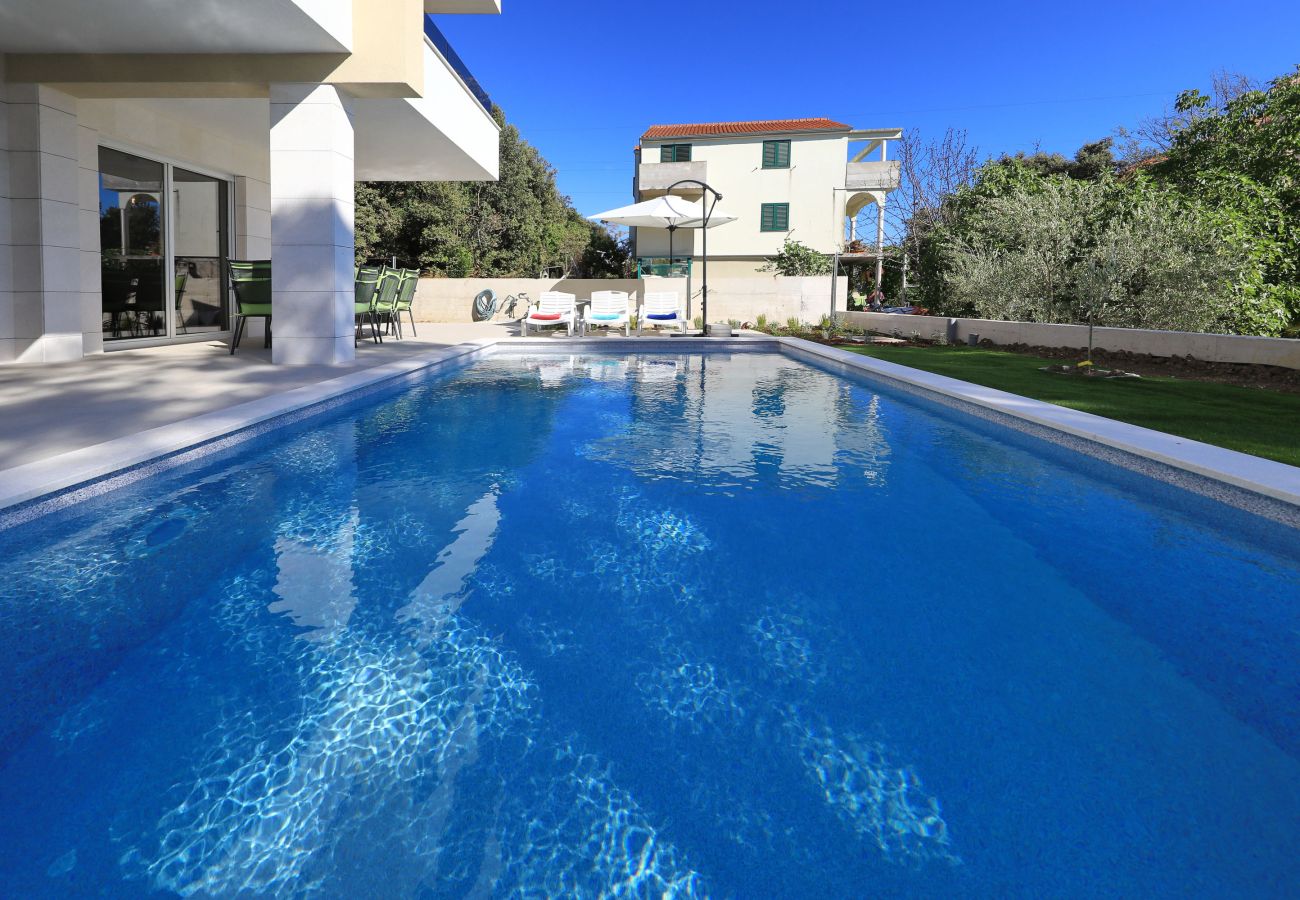 Ferienwohnung in Kožino - Ferienwohnung Vidalis 2 mit Privatpool