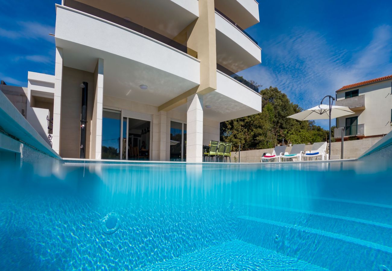 Ferienwohnung in Kožino - Ferienwohnung Vidalis 2 mit Privatpool