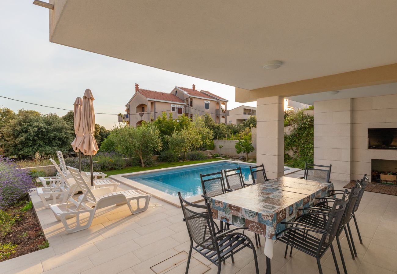 Ferienwohnung in Kožino - Ferienwohnung Vidalis 2 mit Privatpool
