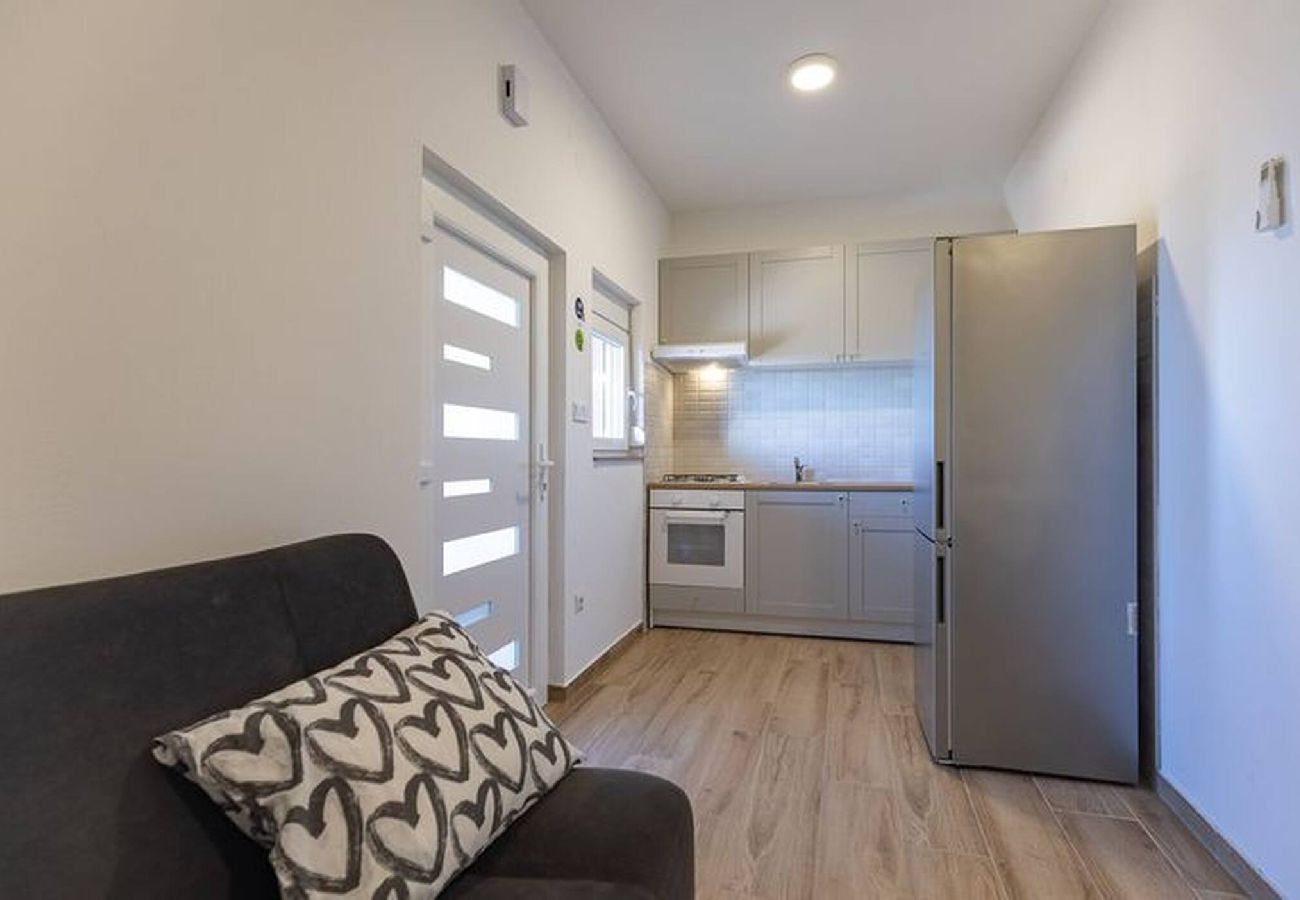 Ferienwohnung in Vrsi - Ferienwohnung Rubbi No.2 mit Balkon