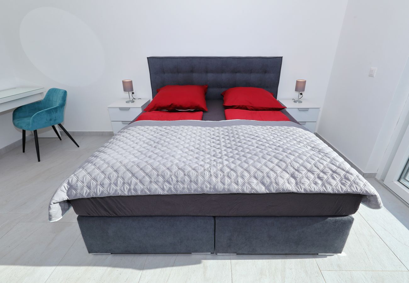 Villa in Zemunik Gornji - Villa Astur mit Privatpool