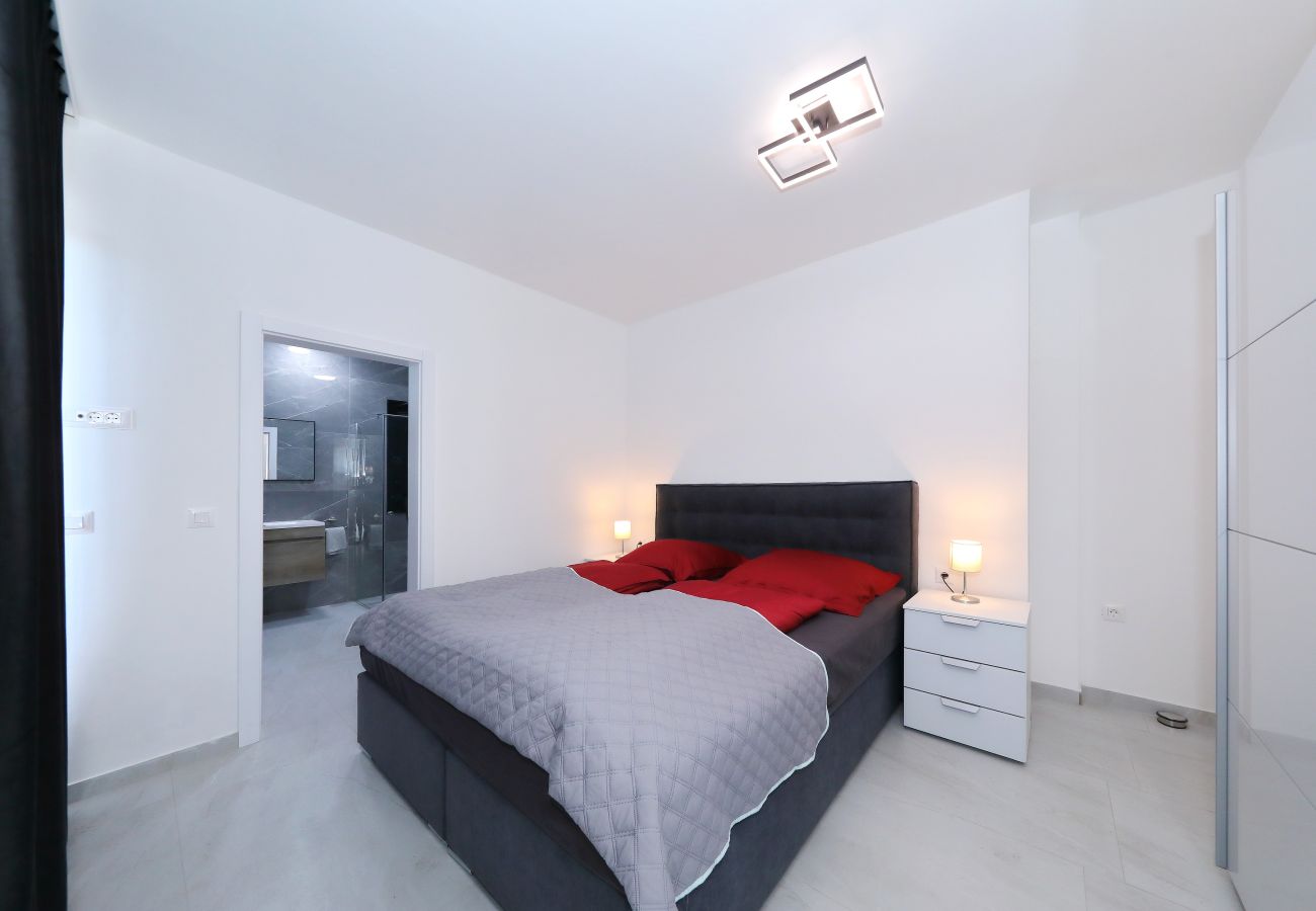 Villa in Zemunik Gornji - Villa Astur mit Privatpool