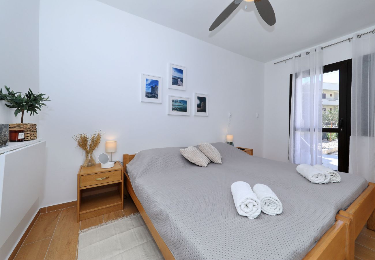 Zimmeranmietung in Starigrad - Zimmer Hibis 3 nahe Strand