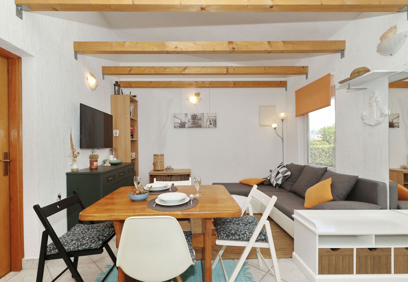 Ferienhaus in Vir - Ferienhaus Malo Fali strandnah auf Vir