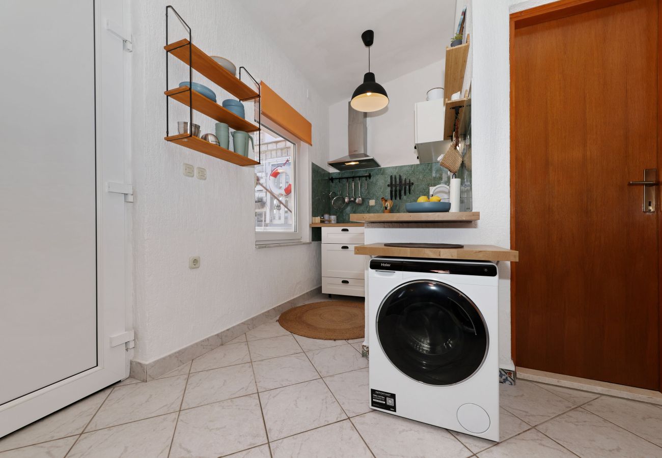 Ferienhaus in Vir - Ferienhaus Malo Fali strandnah auf Vir