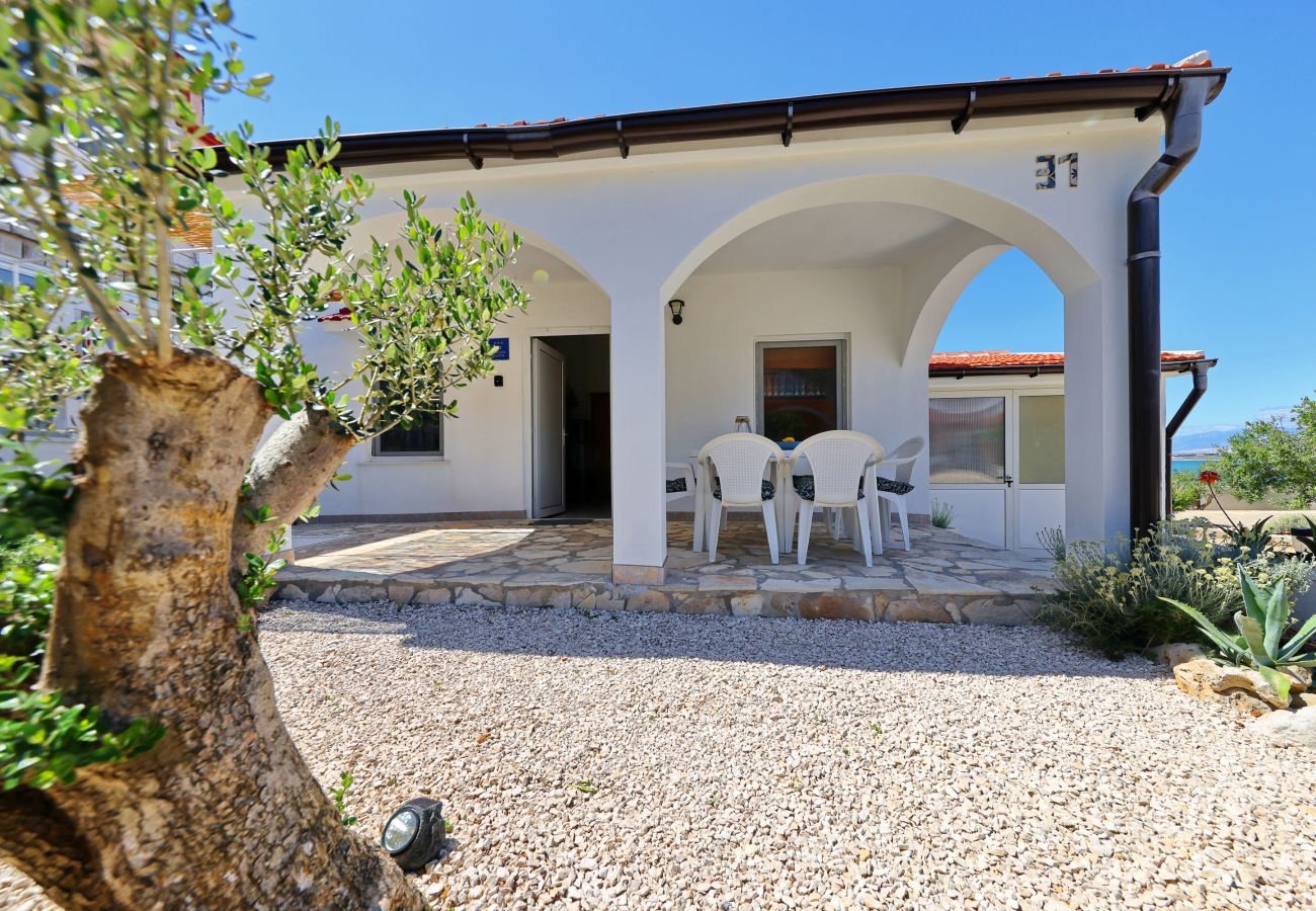 Ferienhaus in Vir - Ferienhaus Malo Fali strandnah auf Vir