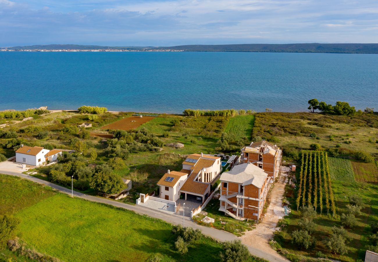 Villa in Dobropoljana - Villa Masanda mit Pool