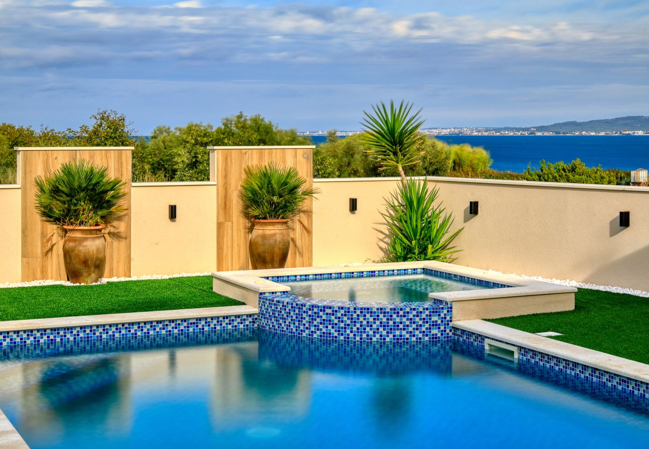 Villa in Dobropoljana - Villa Masanda mit Pool