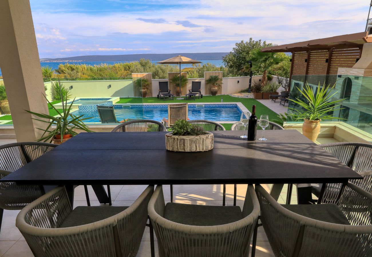 Villa in Dobropoljana - Villa Masanda mit Pool
