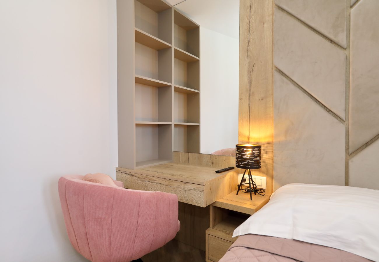 Villa in Dobropoljana - Villa Masanda mit Pool