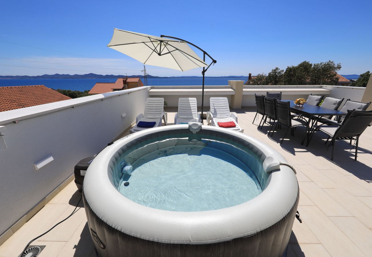 Ferienwohnung in Kožino - Ferienwohnung Vidalis No.1 mit Dachterrasse