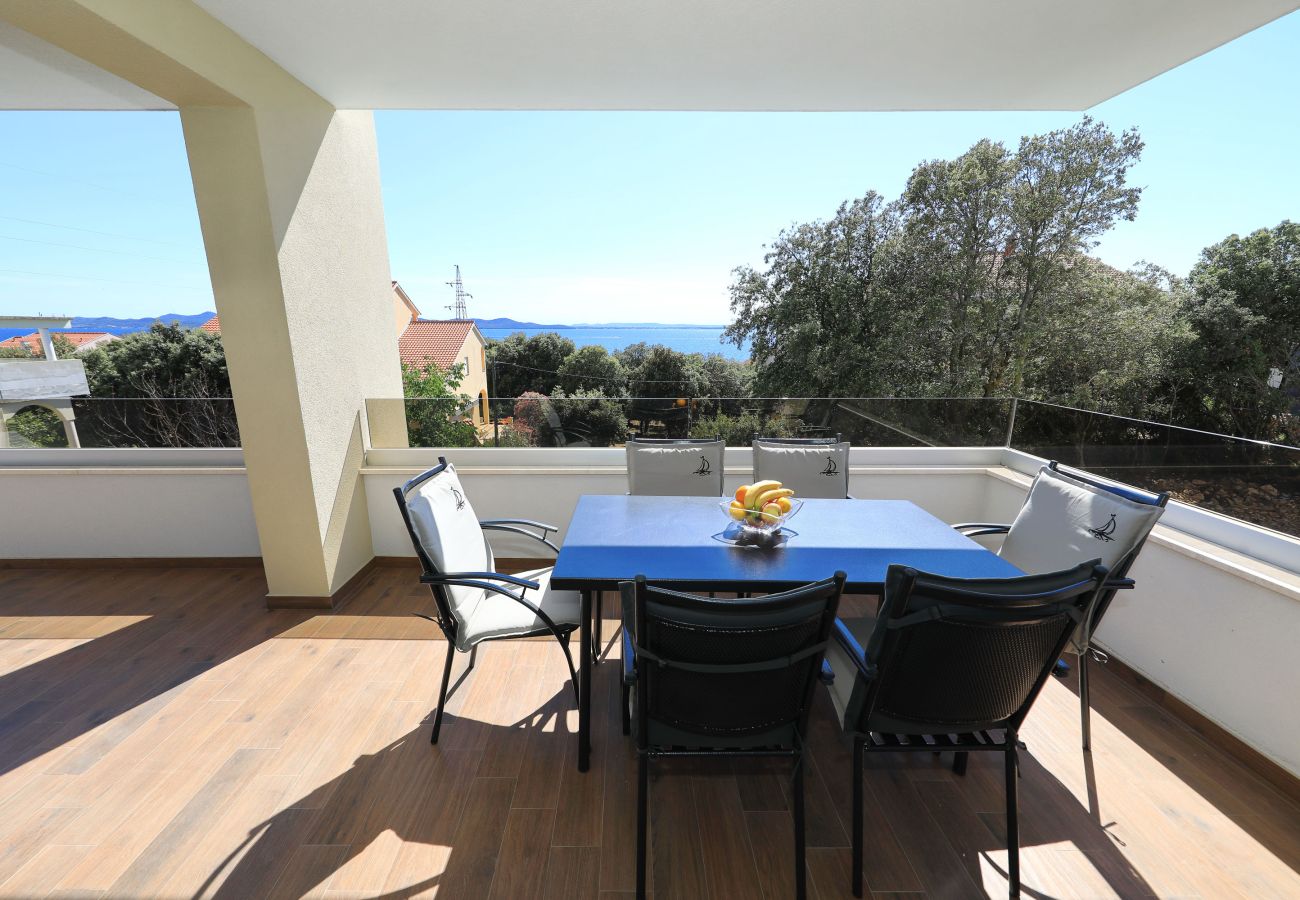 Ferienwohnung in Kožino - Ferienwohnung Vidalis No.1 mit Dachterrasse
