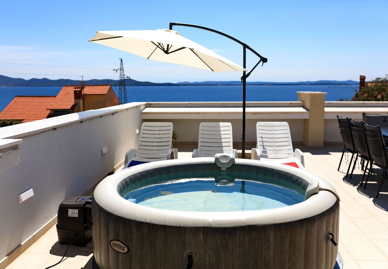 Ferienwohnung in Kožino - Ferienwohnung Vidalis No.1 mit Dachterrasse