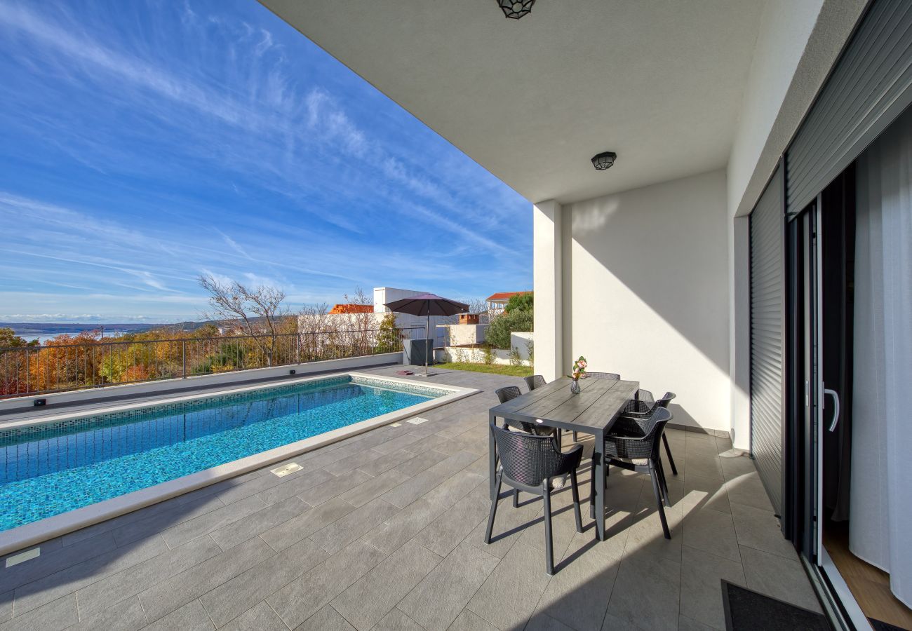 Villa in Maslenica - Villa Flokica mit beheiztem Pool