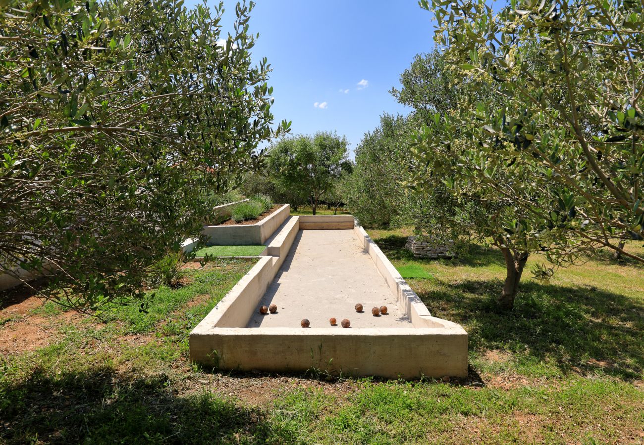 Villa in Vrsi - Villa Angelina mit beheiztem Pool
