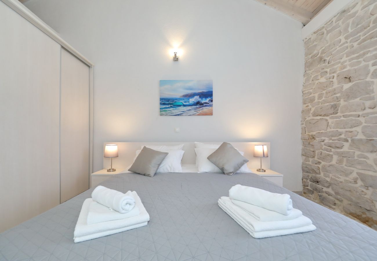 Ferienhaus in Debeljak - Ferienhaus Angelina mit Privatpool