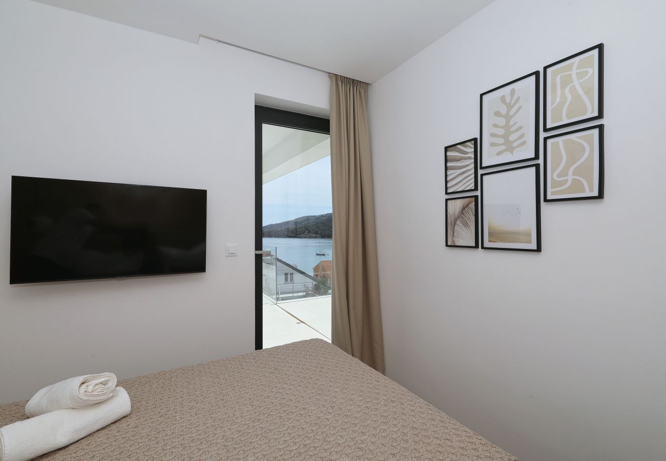 Ferienwohnung in Marina - Ferienwohnung Mentis mit Meerblick