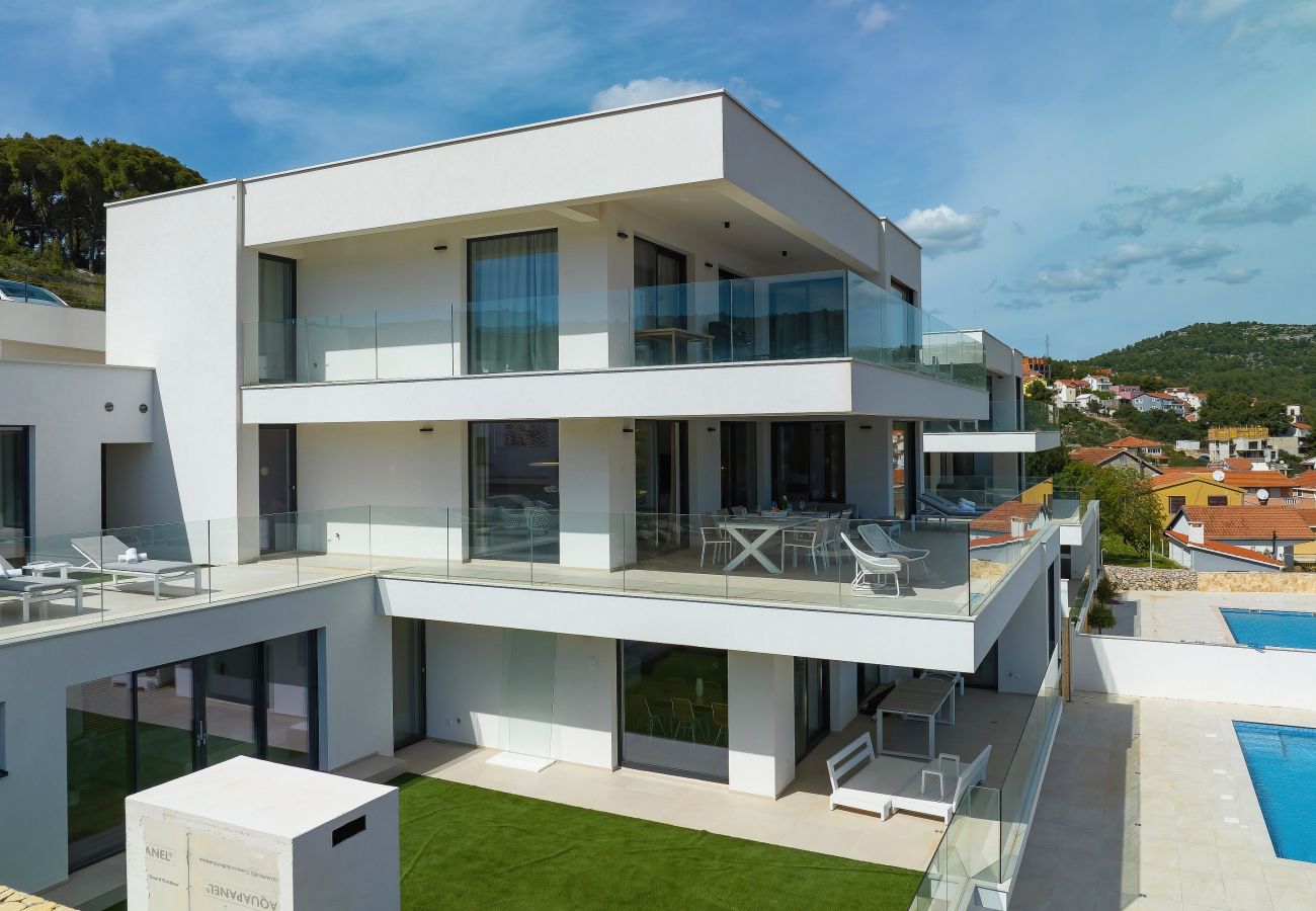 Ferienwohnung in Marina - Ferienwohnung Mentis mit Meerblick