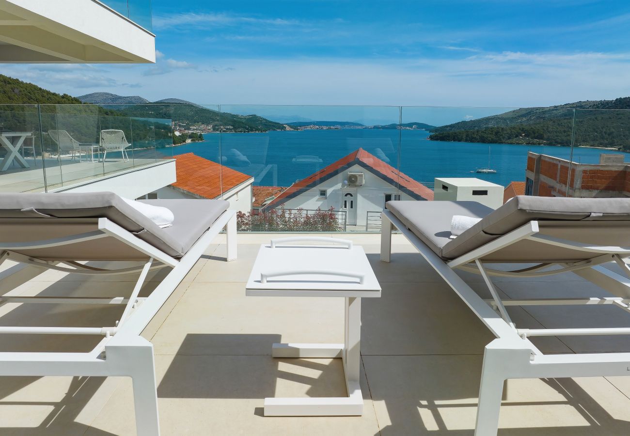 Ferienwohnung in Marina - Ferienwohnung Mentis mit Meerblick