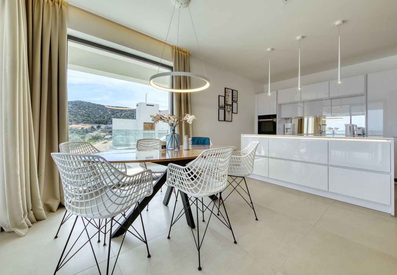 Ferienwohnung in Marina - Ferienwohnung Mentis mit Meerblick