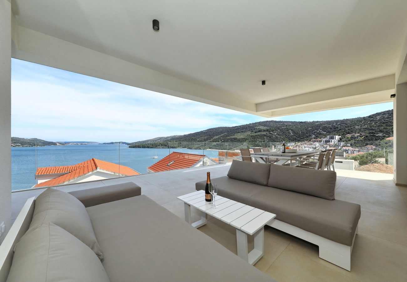 Ferienwohnung in Marina - Ferienwohnung Mentis mit Meerblick