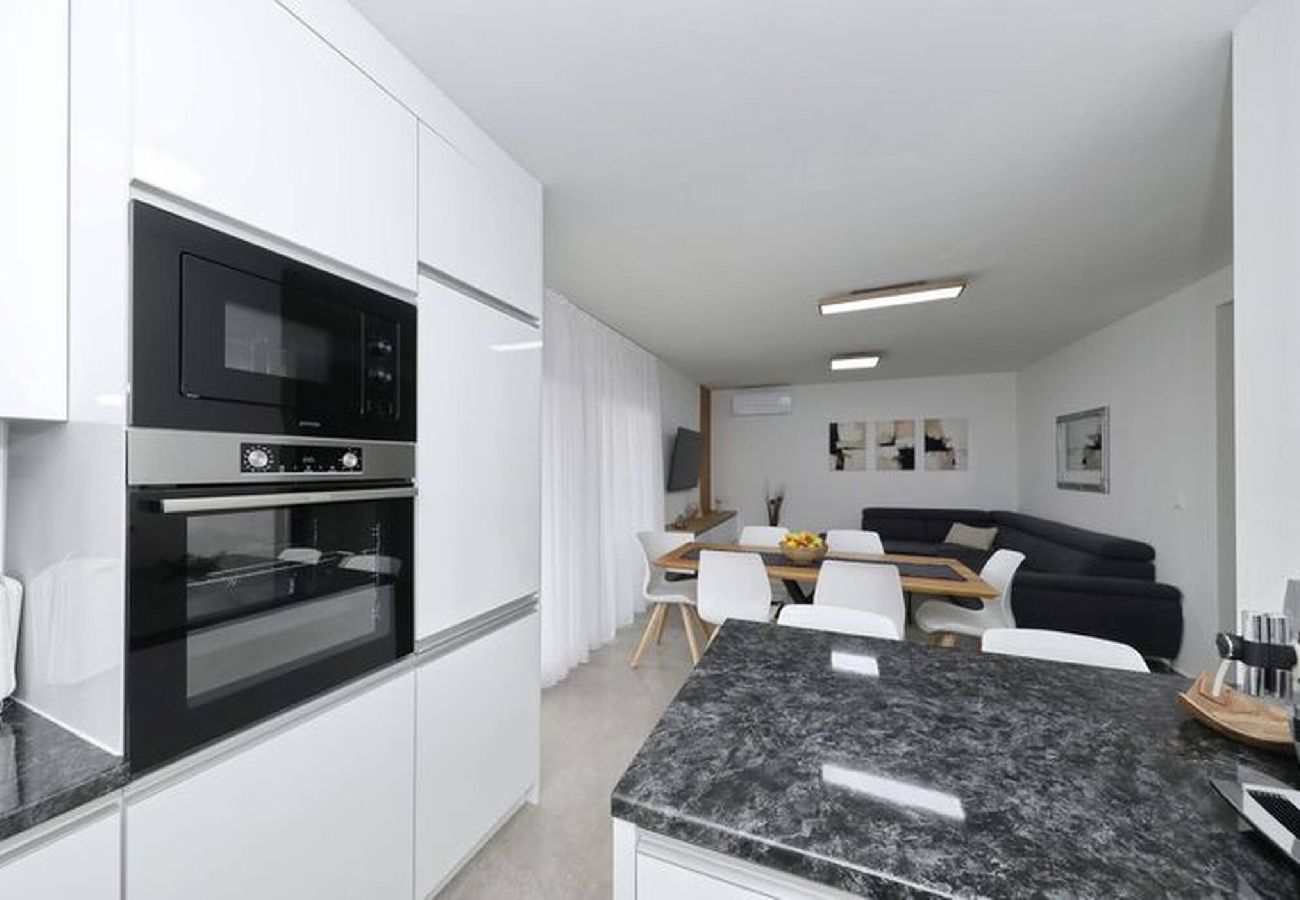 Ferienwohnung in Vir - Ferienwohnung Cicak No 1 Strandnah