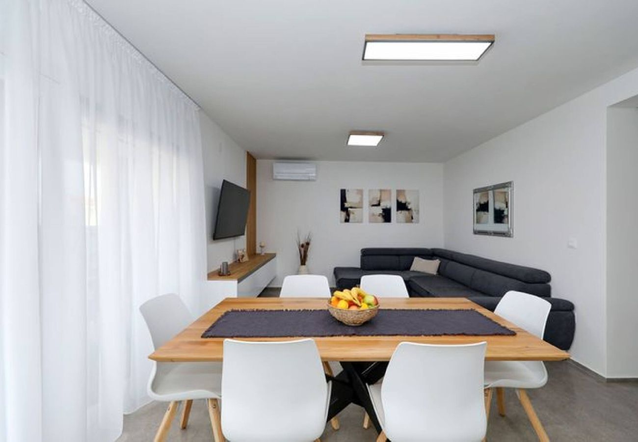 Ferienwohnung in Vir - Ferienwohnung Cicak No 1 Strandnah