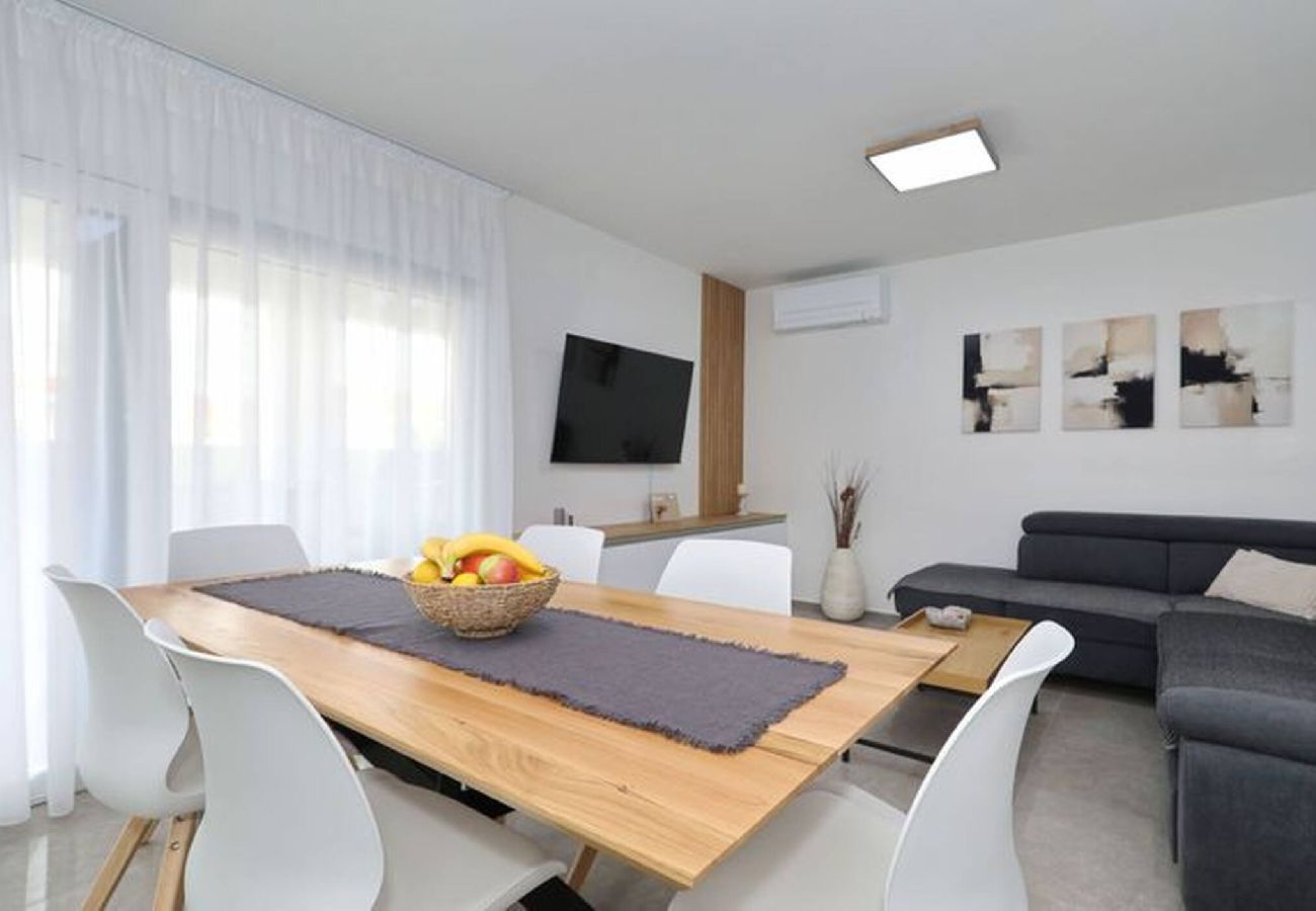 Ferienwohnung in Vir - Ferienwohnung Cicak No 1 Strandnah
